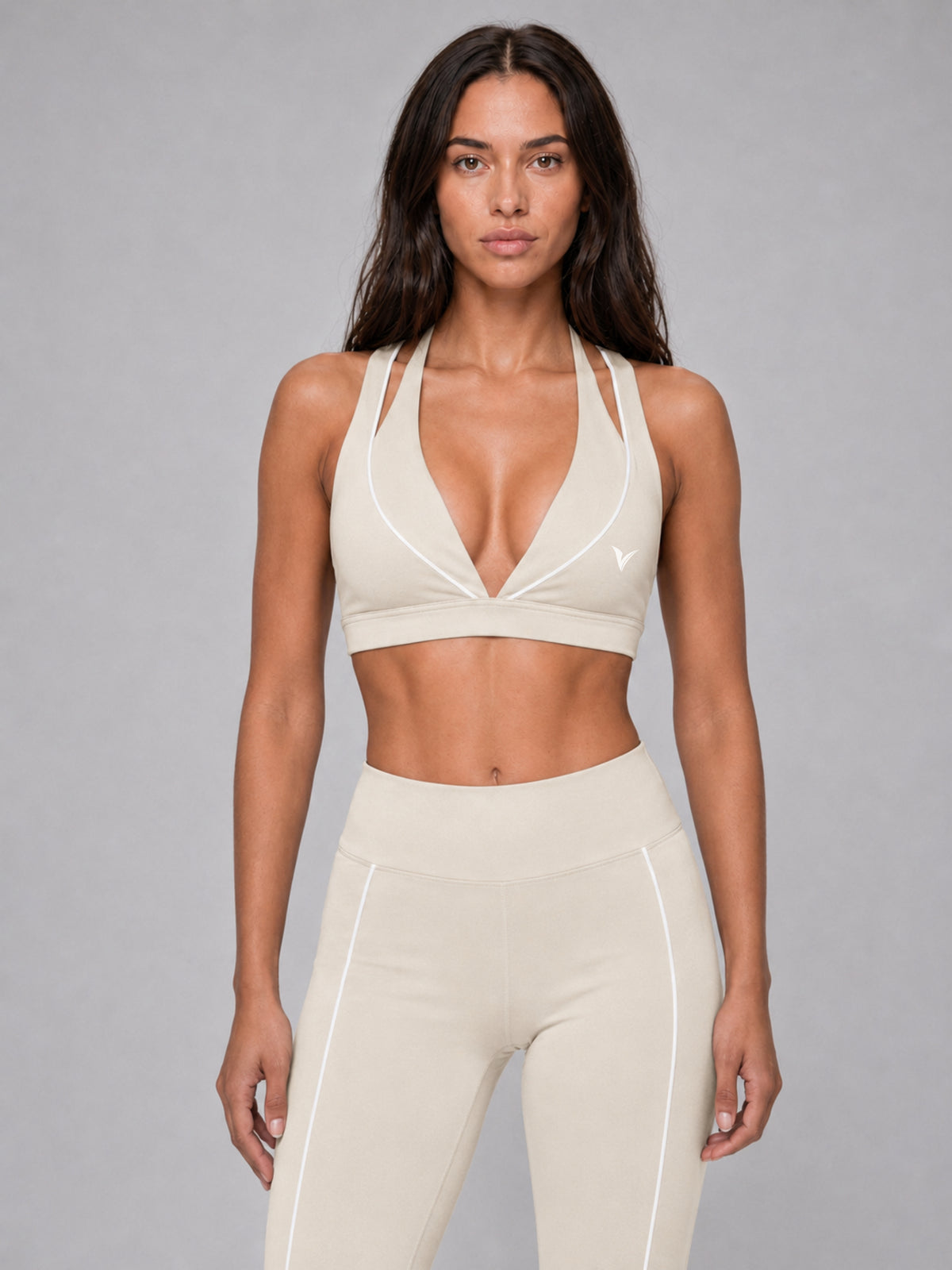 VELYRA SIGNATURE PLUNGE SPORTS BRA